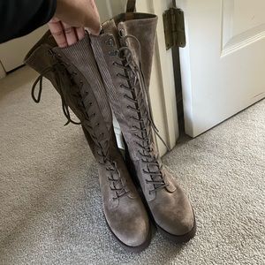 NWOT Crown Vintage Beige knee high lace up boots